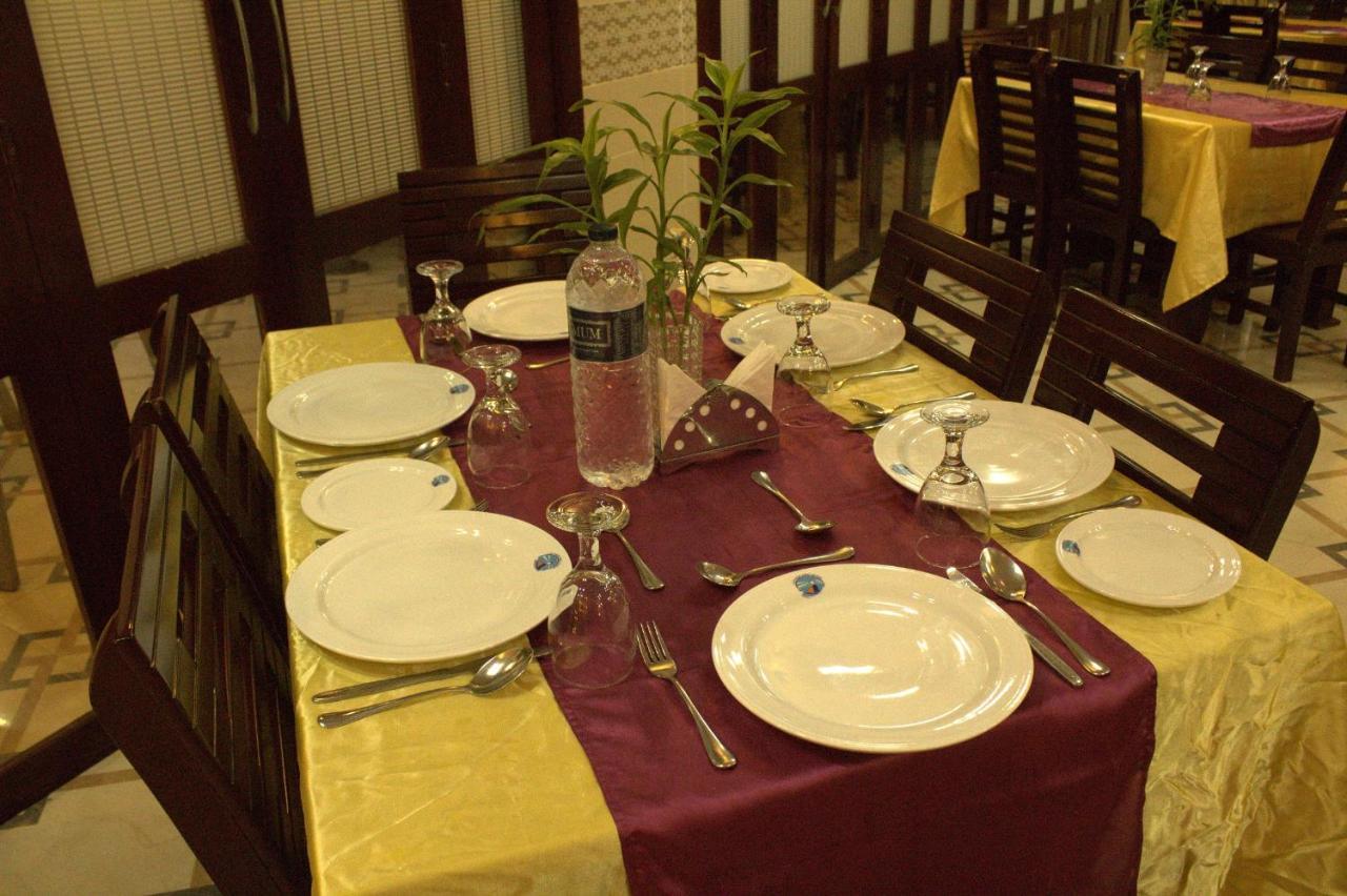 Hotel Lighthouse Family Retreat à Cox's Bazar Extérieur photo